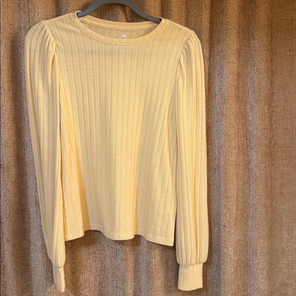SO Women's Light Yellow Cozy Puff Sleeve Top - Picture 4 of 4
